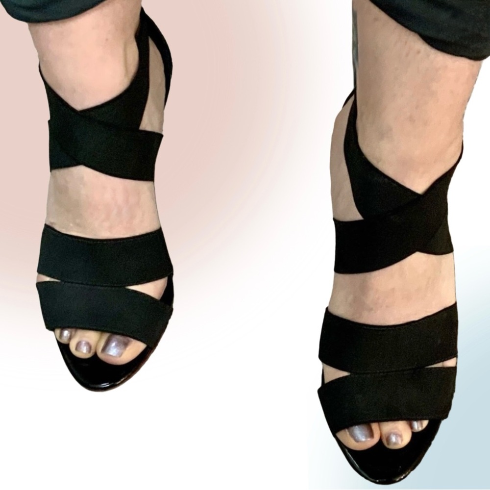BCBG MAXAZRIA Black Leather & Elastic Strappy Sandals with Stacked Heel - Picture 11 of 12